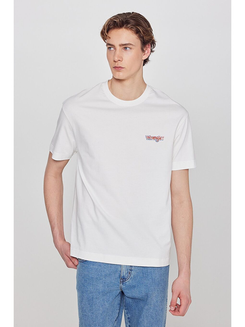 Beyaz %100 Pamuk Regular Fit Normal Kesim Bisiklet Yaka Logo Detaylı Tişört-1