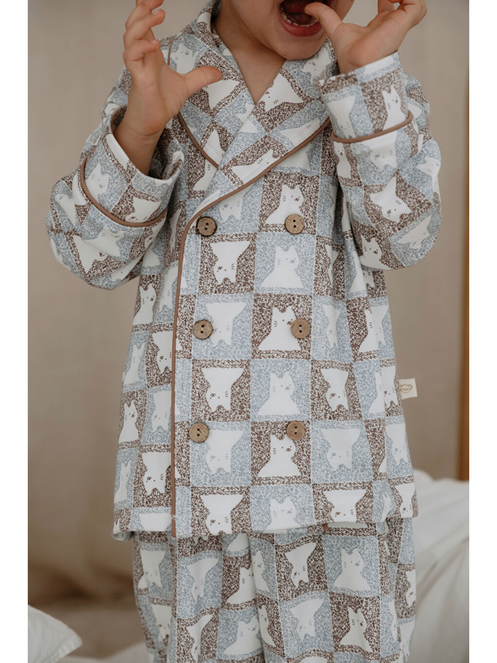 Bej Kedi Desenli Yaka Detaylı Çocuk Pijama Takımı-3