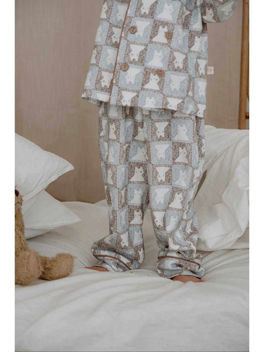 Bej Kedi Desenli Yaka Detaylı Çocuk Pijama Takımı-6
