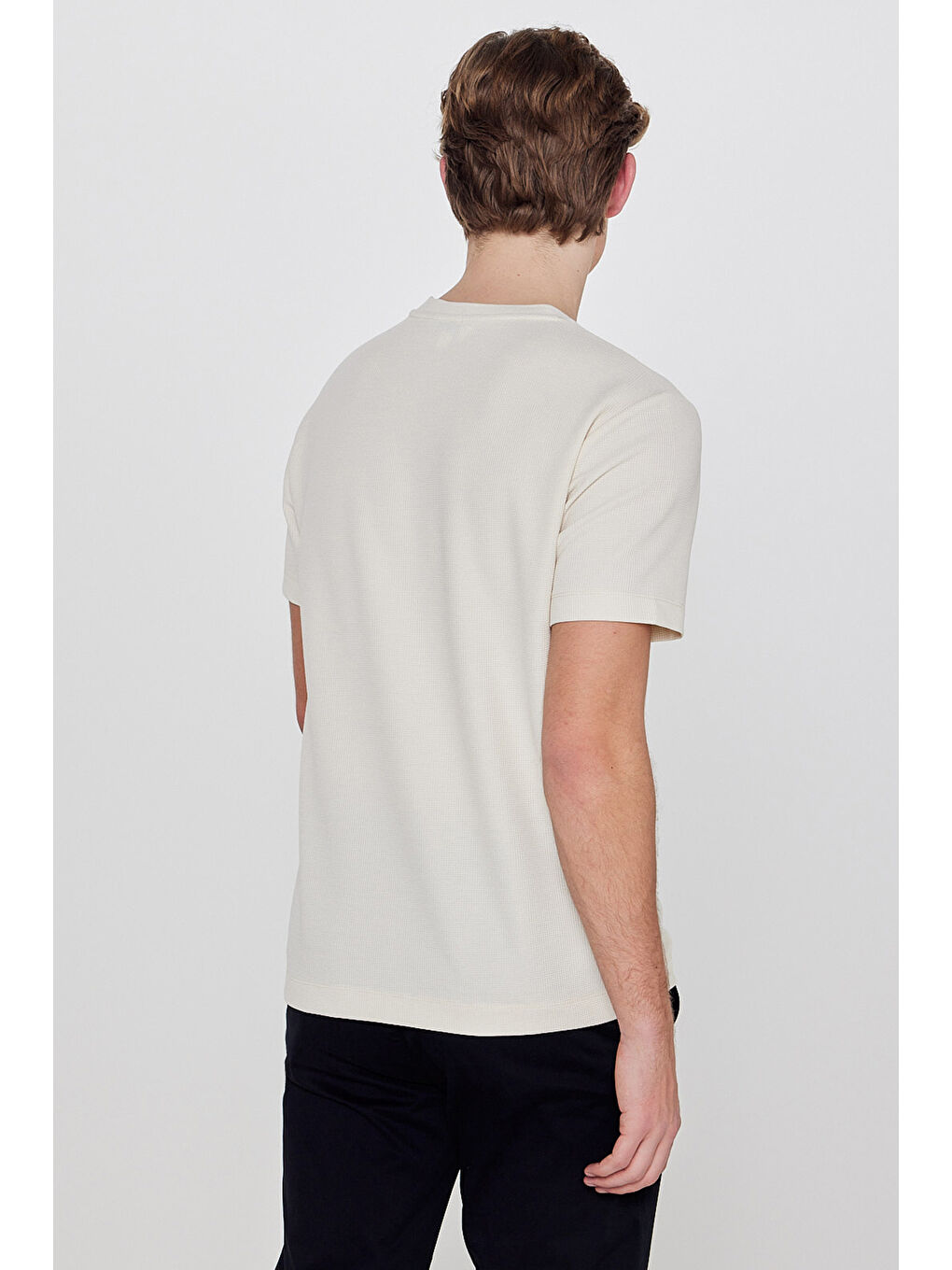 Bej Yumuşak Dokulu Regular Fit Normal Kesim Bisiklet Yaka Basic Tişört-4