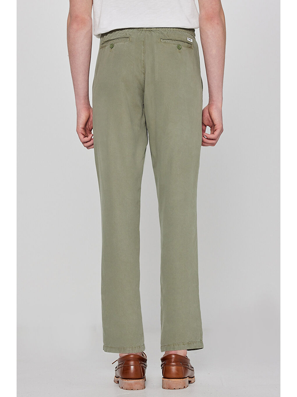 Yeşil Regular Fit Normal Kesim Yumuşak Dokulu Siyah Pantolon-3