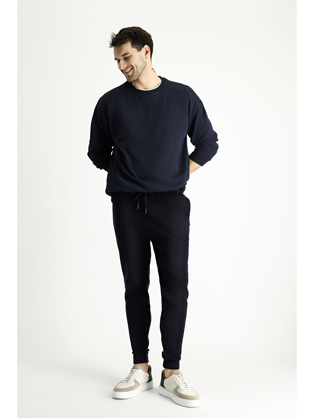 Lacivert Bisiklet Yaka Oversize Pamuklu Sweatshirt-1