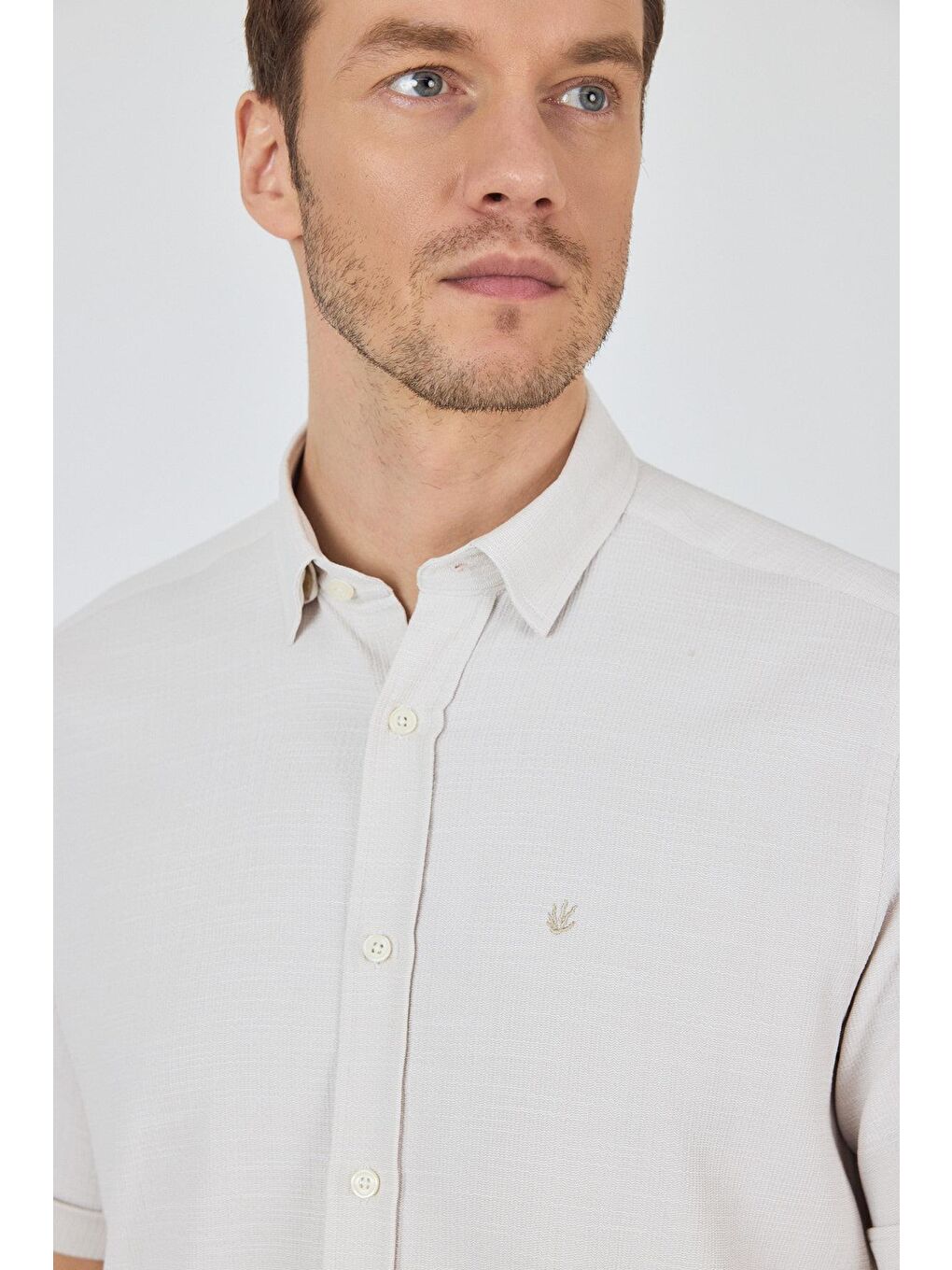 Ekru Krem Biritli Yaka Düz Casual Pamuklu Comfort Fit Gömlek 1004250221-3