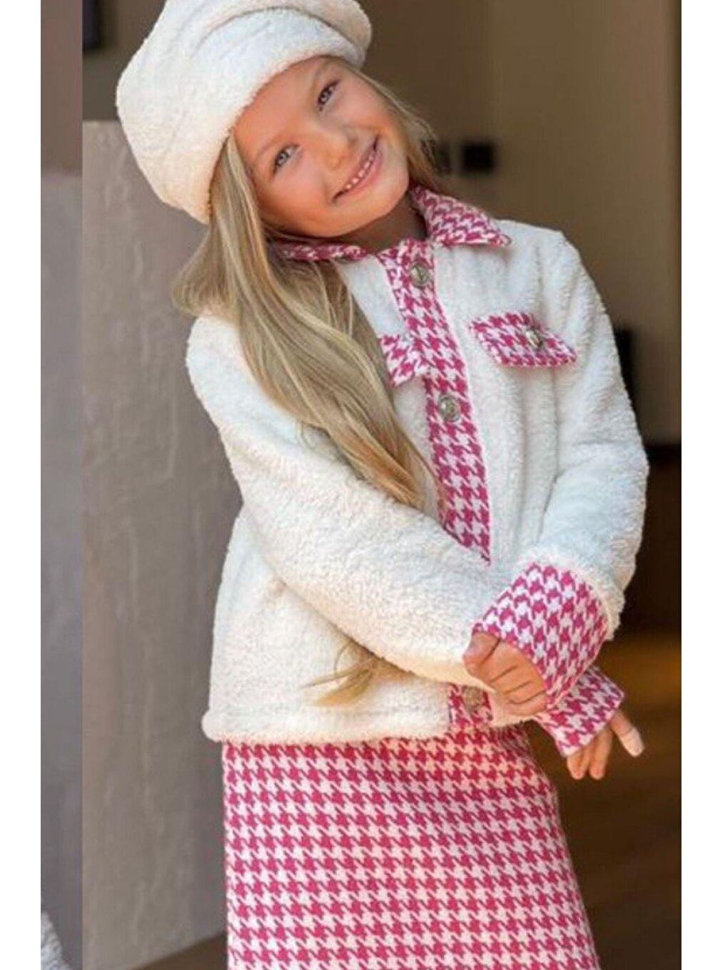 Kız Çocuk Kazayağı Desenli Peluş Pembe Etekli Takım