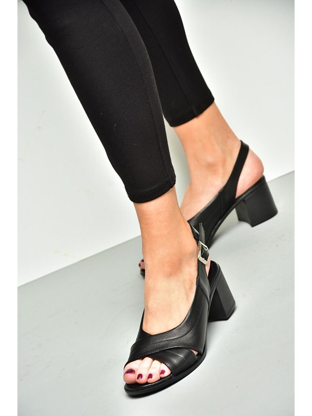 P5554522 Siyah Kadın Topuklu Sandalet-3