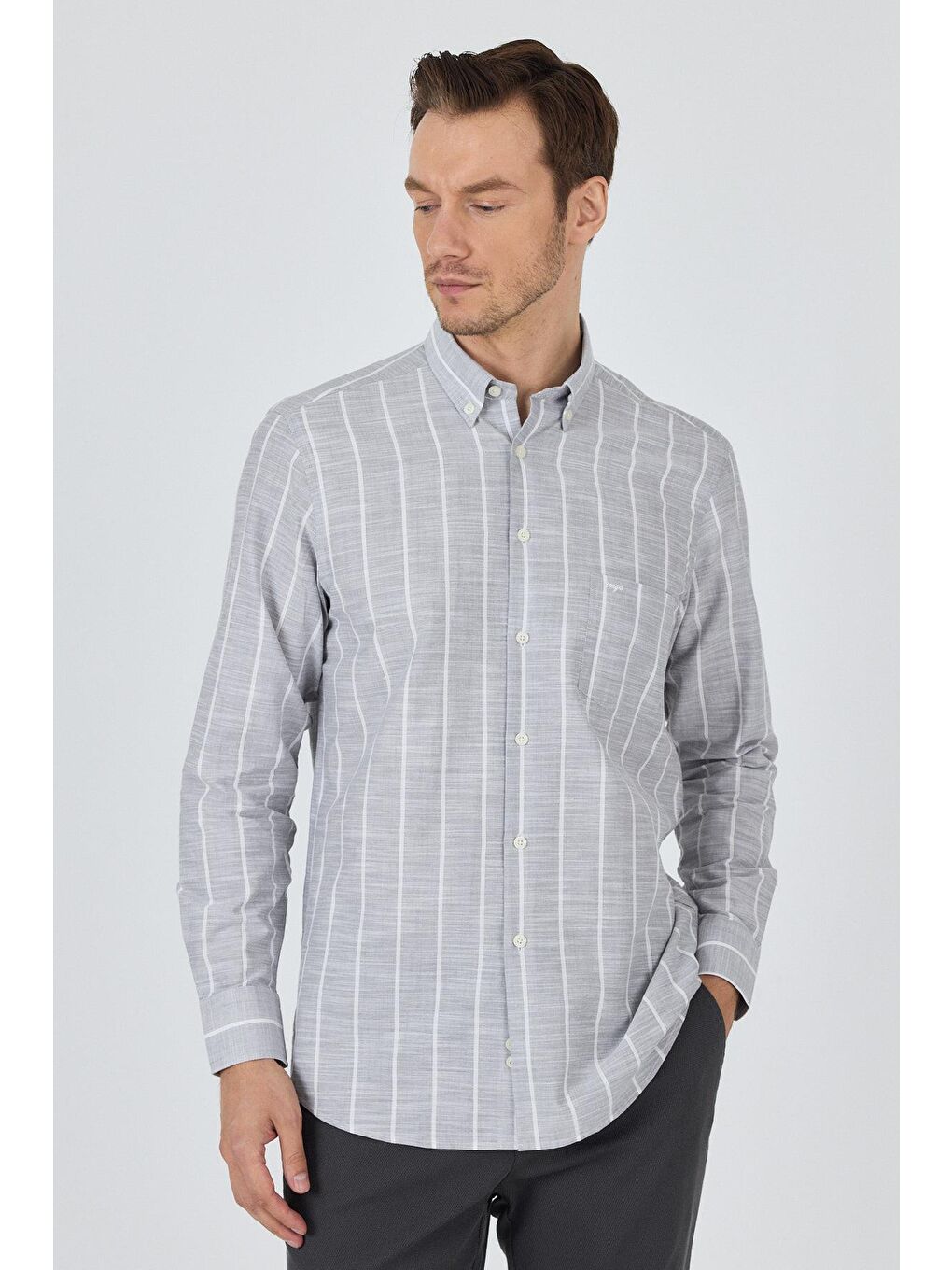 Gri Uzun Kol Çizgili Desen Düğmeli Yaka Cepli Classic Comfort Fit %100 Pamuk Gömlek 1004250189-2