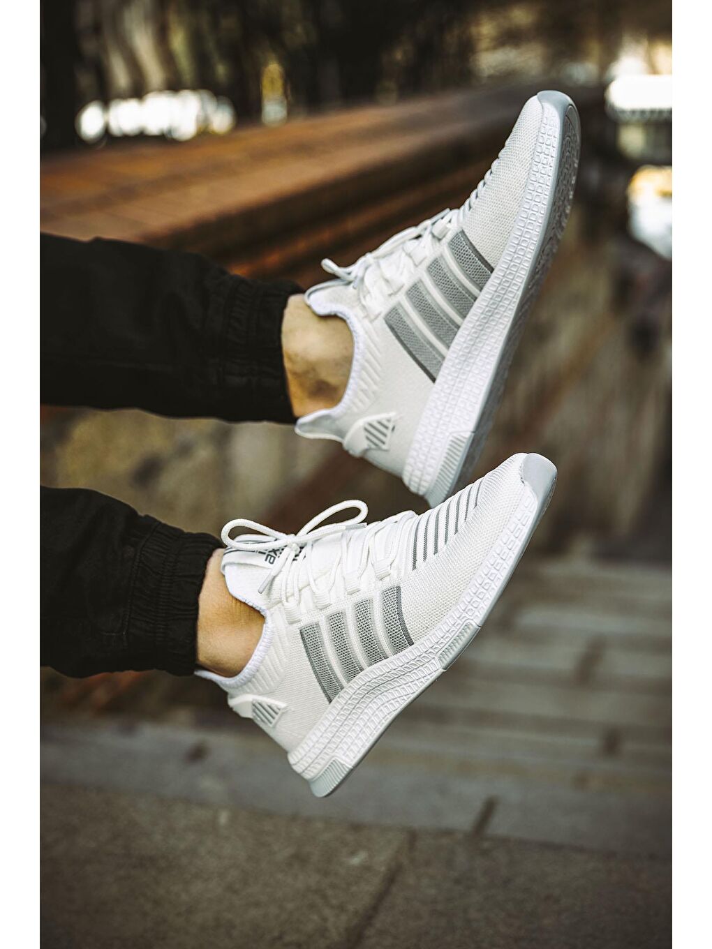 Beyaz Ald Şerit Detaylı Kalın Taban Erkek Sneaker-1