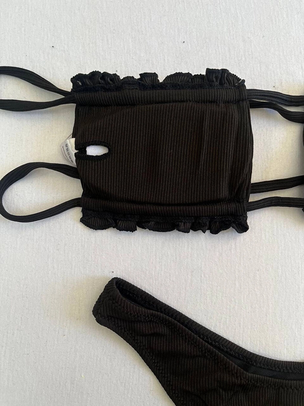 Kadın Siyah İp Bağlamalı Büzgülü Straplez Bikini Takım HZL25S-LC2226-4