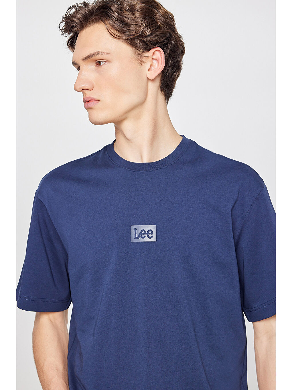 Lacivert %100 Pamuk Nefes Alan Kumaş Loose Fit Rahat Kesim Logo Detaylı Tişört-3