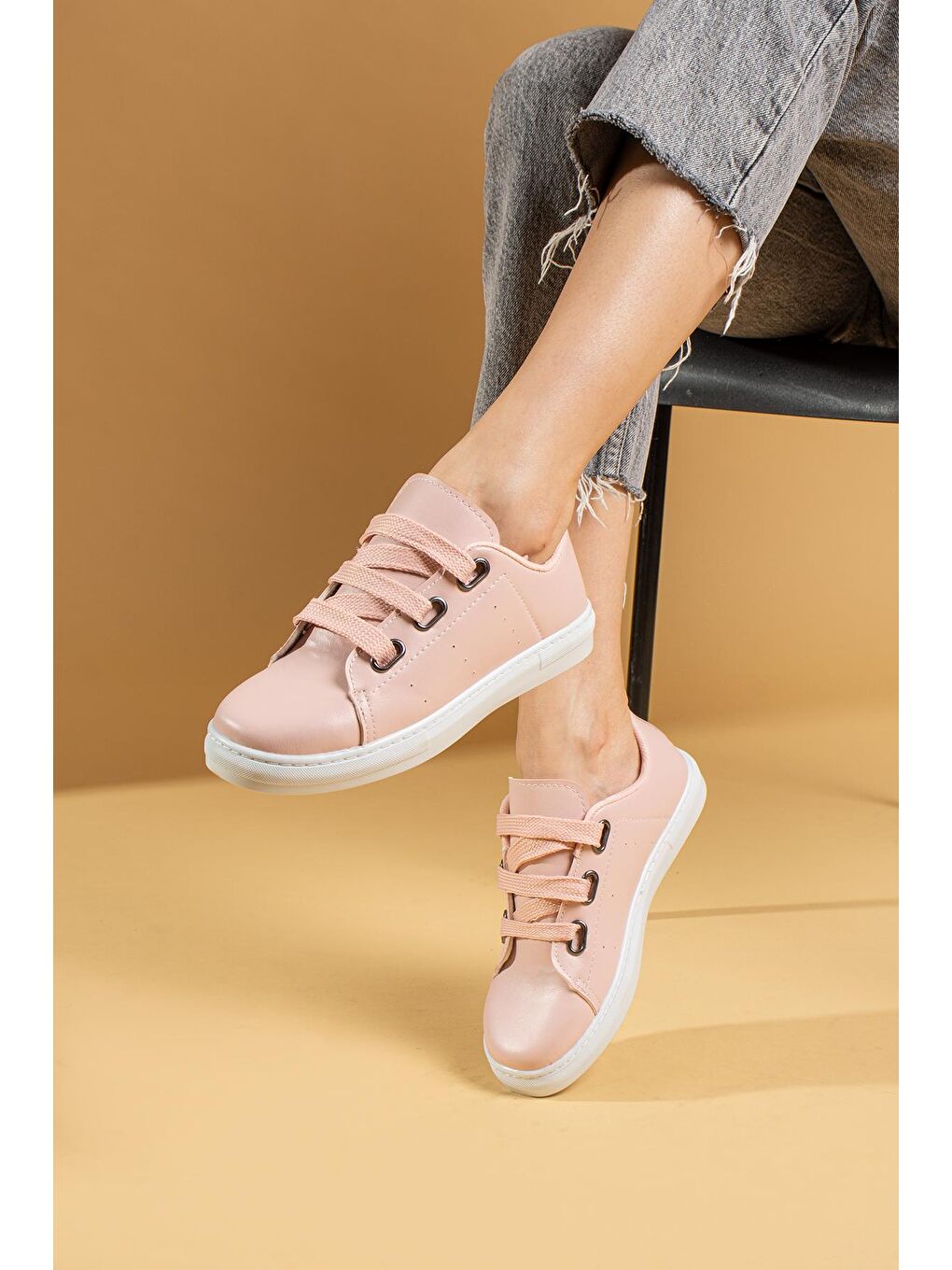 Pembe Potin Pudra Pembe Rahat Kalıp Kalın Bağcıklı Kadın Sneaker LCW320-23