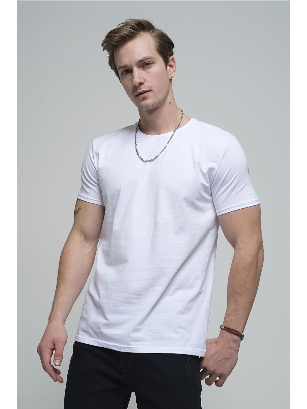 Oksit Beyaz Slim Fit Likralı Bisiklet Yaka Erkek Basic Tişört