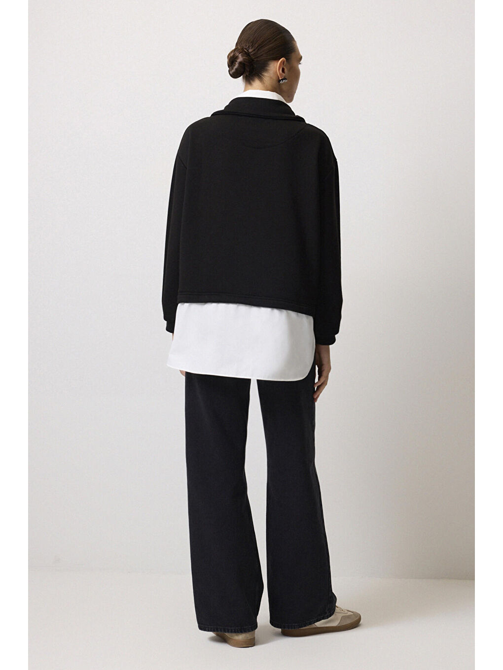 Siyah Gömlek Detaylı Sweatshırt-3