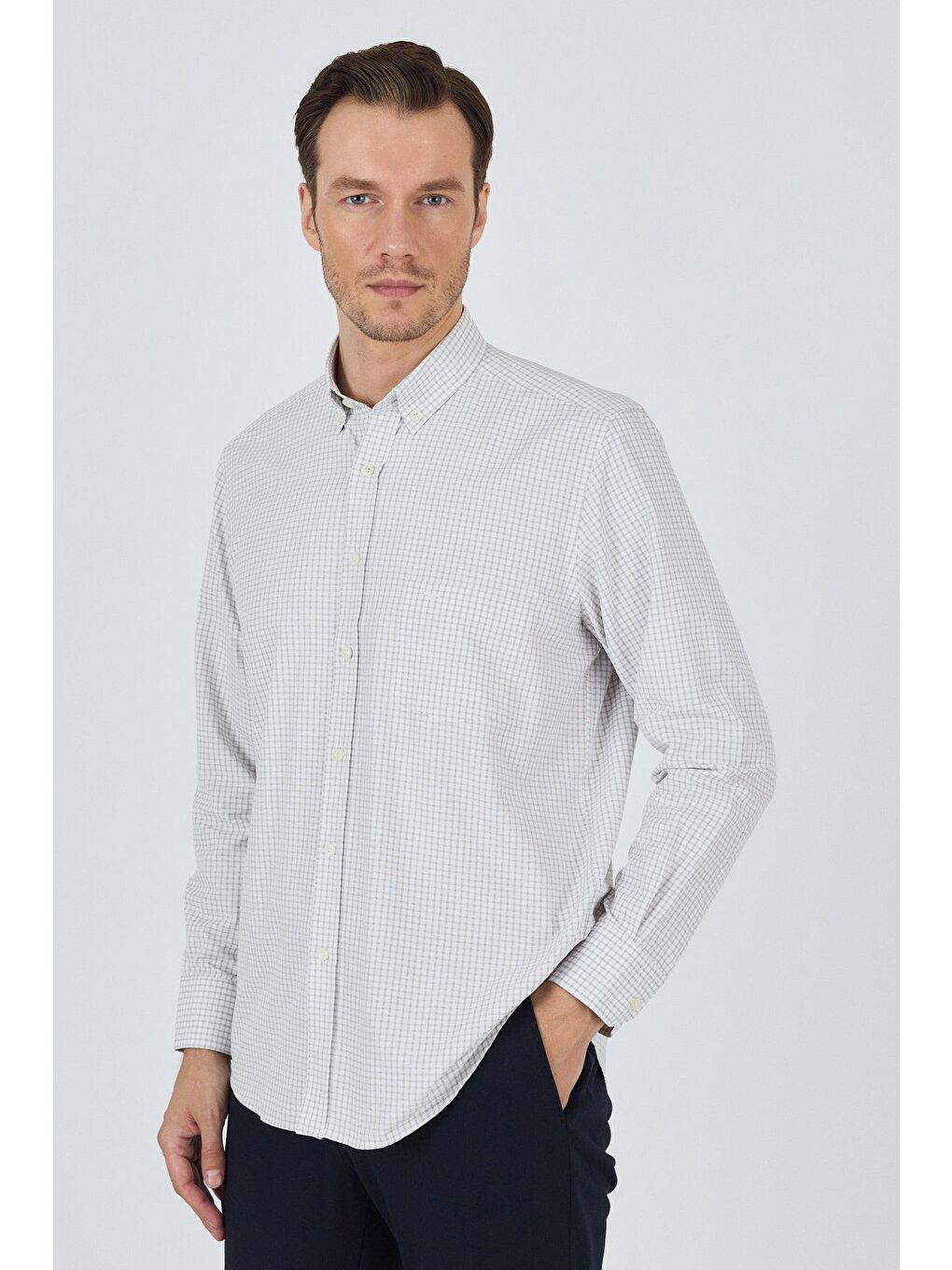 Bej Uzun Kol Kareli Desen Bez Ayağı Düğmeli Yaka Cepli Pamuklu Classic Comfort Fit Gömlek 1004250197-1