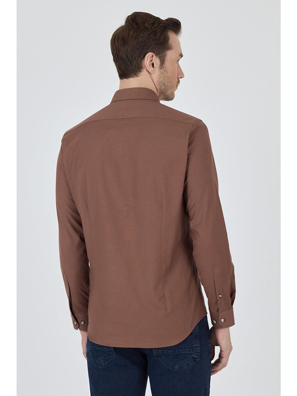 Kahverengi Uzun Kol Düz Bez Ayağı Düğmeli Yaka Cepsiz Pamuklu Casual Slim Fit Gömlek 1004250212-4
