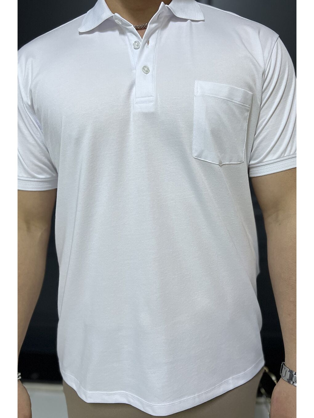 Beyaz Yarım Düğmeli Polo Yaka Cepli Erkek Tişört-1
