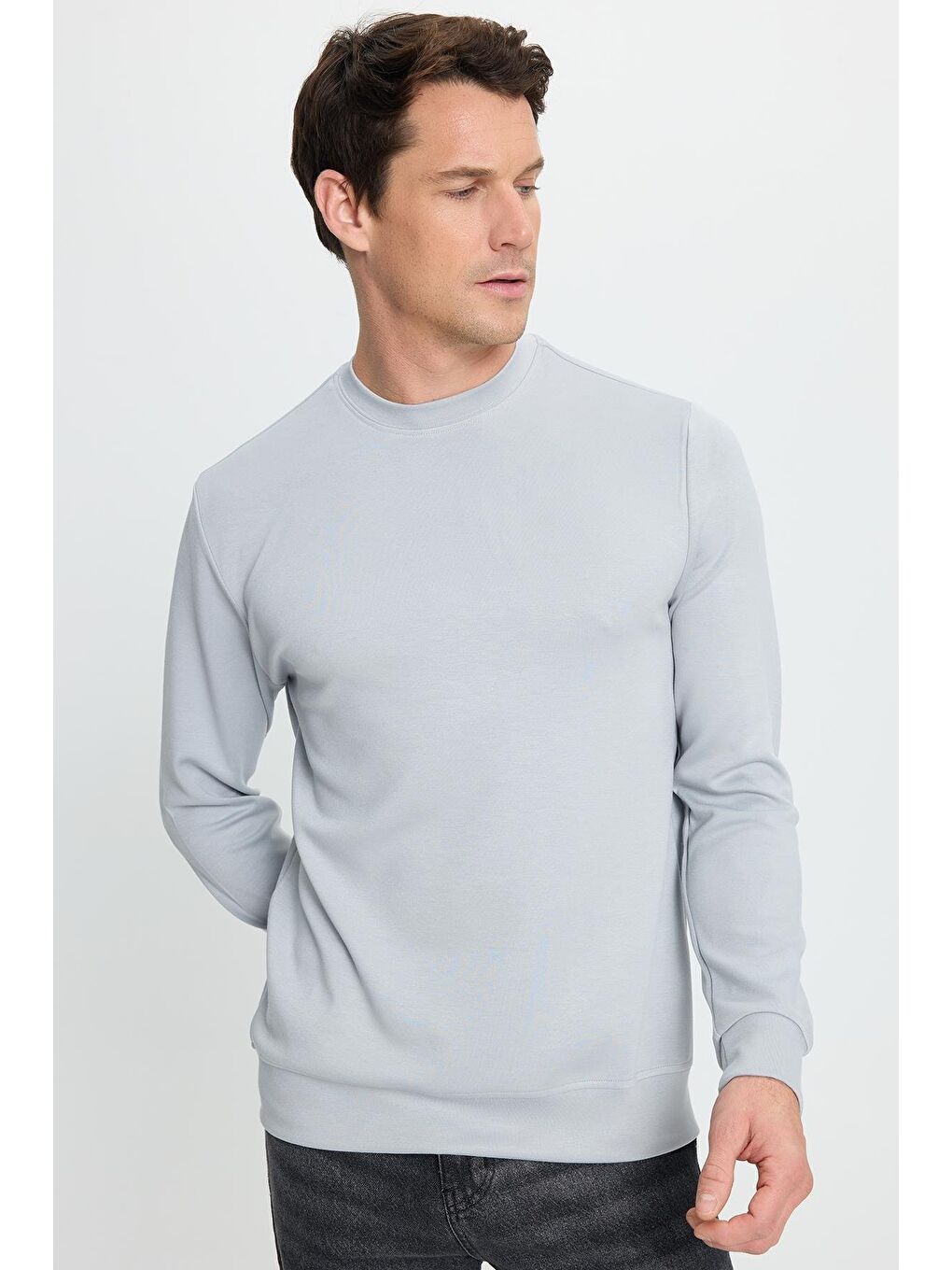 Erkek Standart Fit Normal Kesim Uzun Kollu Ekstra Soft Modal Kumaş Bisiklet Yaka Gri Sweatshirt