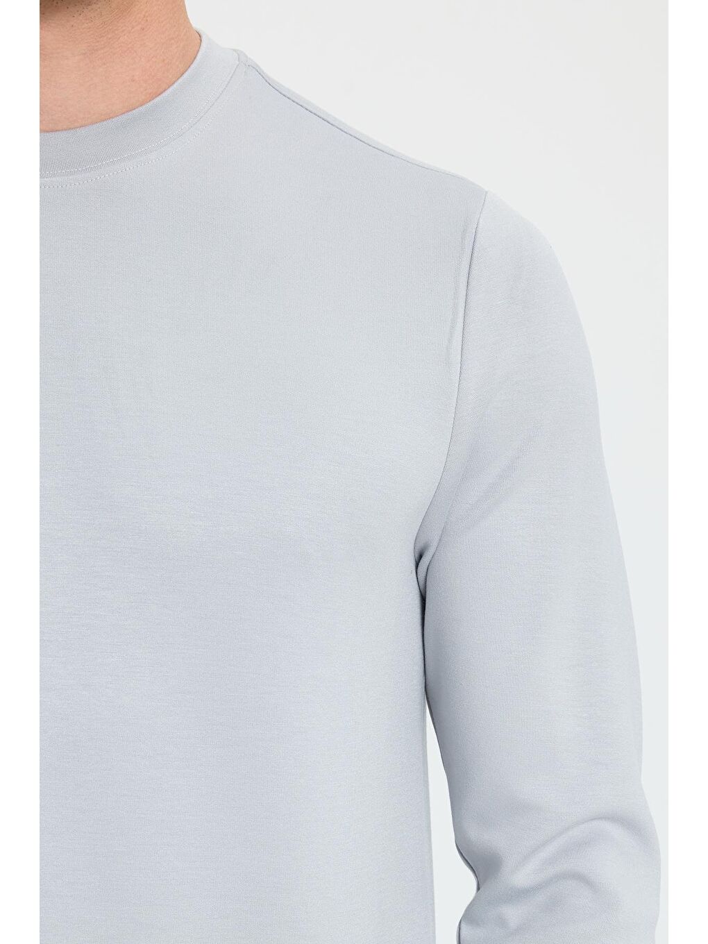 Erkek Standart Fit Normal Kesim Uzun Kollu Ekstra Soft Modal Kumaş Bisiklet Yaka Gri Sweatshirt-2