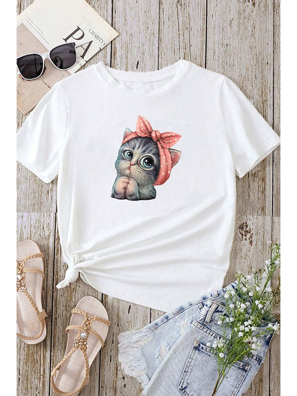 uyguntarz Beyaz Unisex Sevimli Kedi Tasarım T-shirt