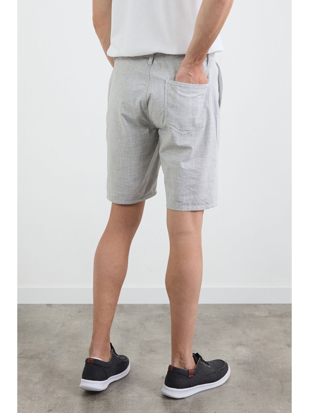 Turkuaz Kırçıllı Beli Bağlamalı Cepli Şort-3