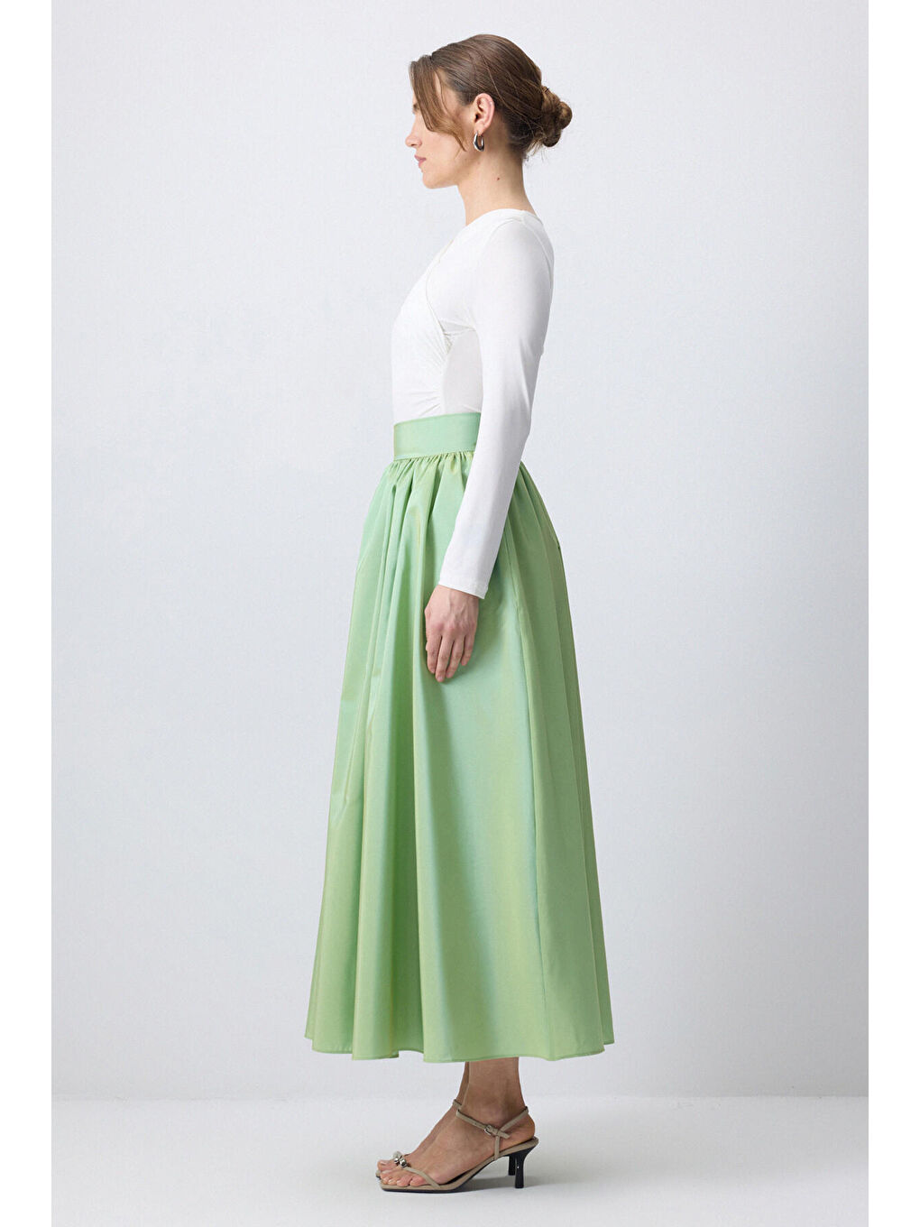 Yeşil Beli Büzgülü Tafta Etek-4