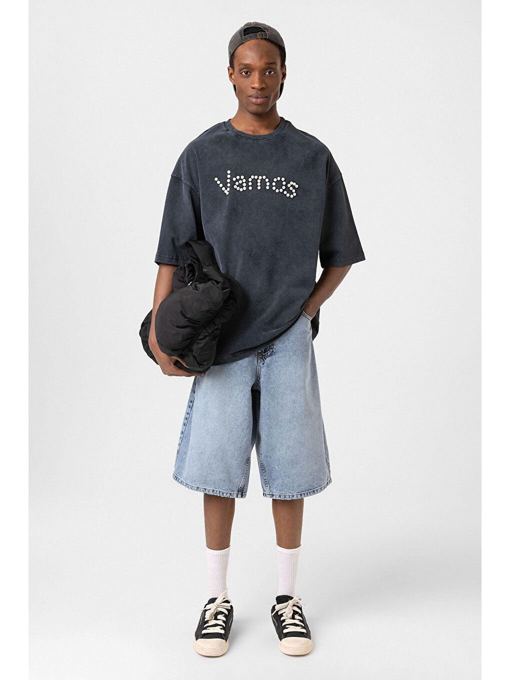 Yıkamalı Düğme Detaylı Oversize Tişört Siyah