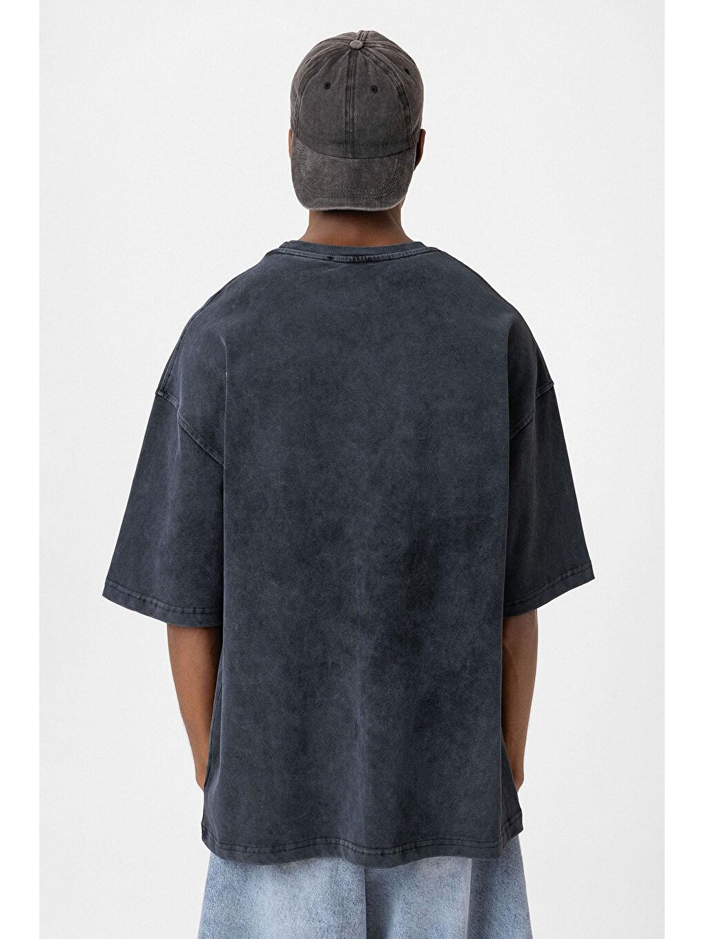 Yıkamalı Düğme Detaylı Oversize Tişört Siyah-4