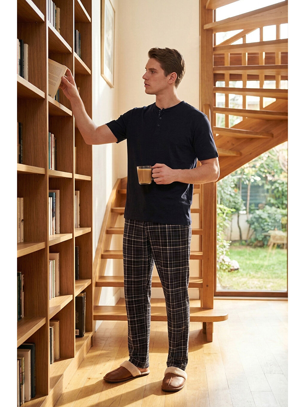 Siyah Pamuklu Regular Fit Kareli Kısa Kollu Pijama Takımı 6096860