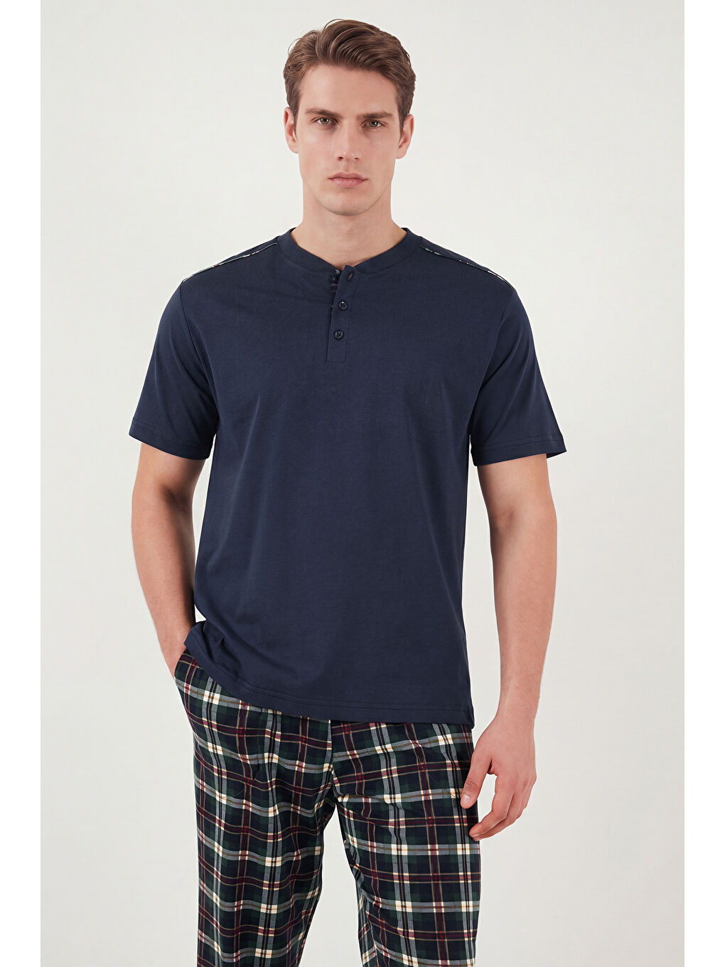 Lacivert Pamuklu Regular Fit Kareli Kısa Kollu Pijama Takımı 6096860-3