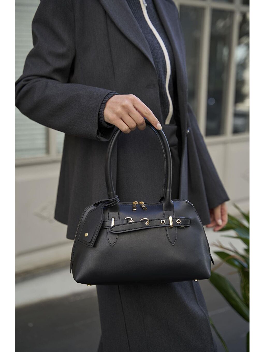 Gold Aksesuarlı Retro Çanta El Ve Omuz Çantası Siyah-4