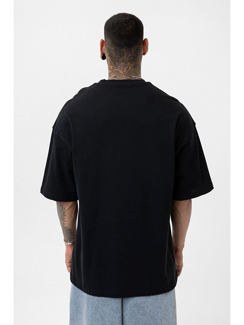 Oversize Metal Halka Detaylı Tişört Siyah-3