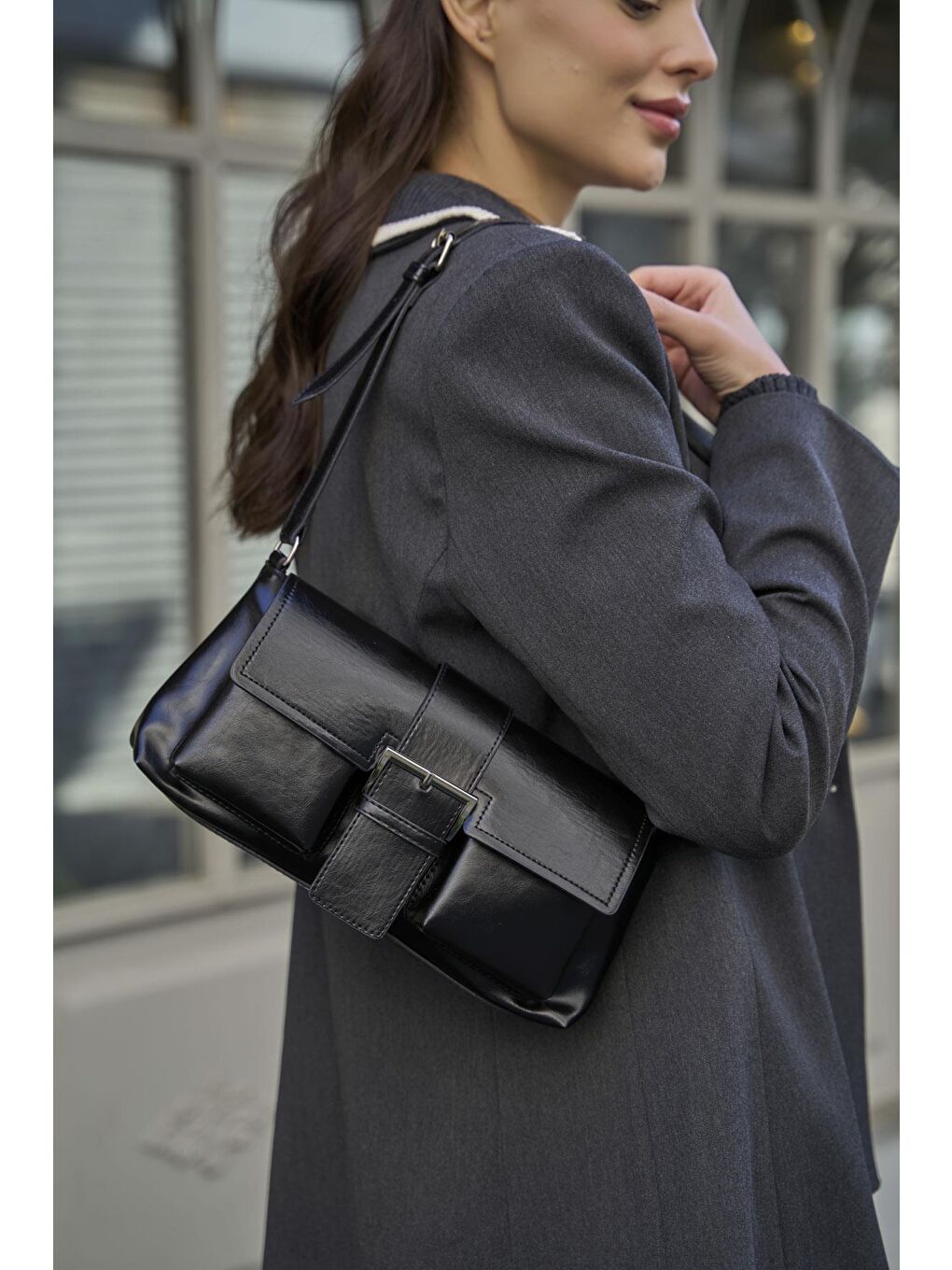 Kaplamalı El Ve  Omuz Çantasi Siyah