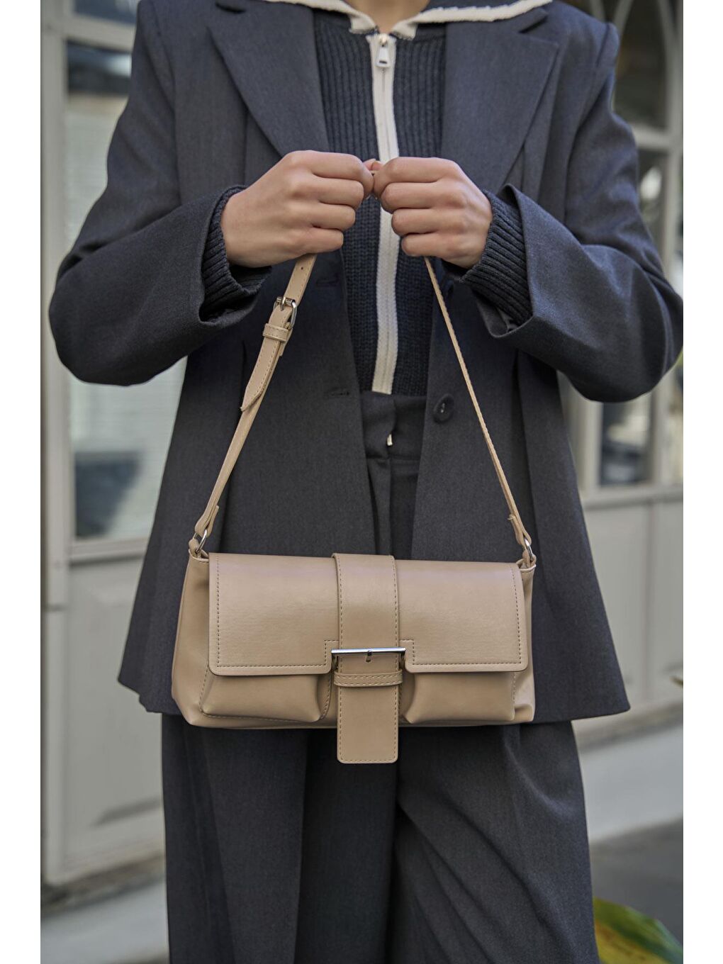 Bej Kaplamalı El Ve  Omuz Çantasi Vizon-2