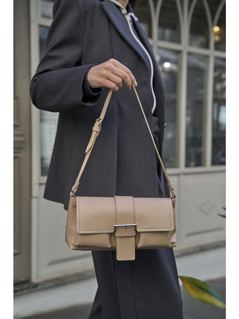 Bej Kaplamalı El Ve  Omuz Çantasi Vizon-3