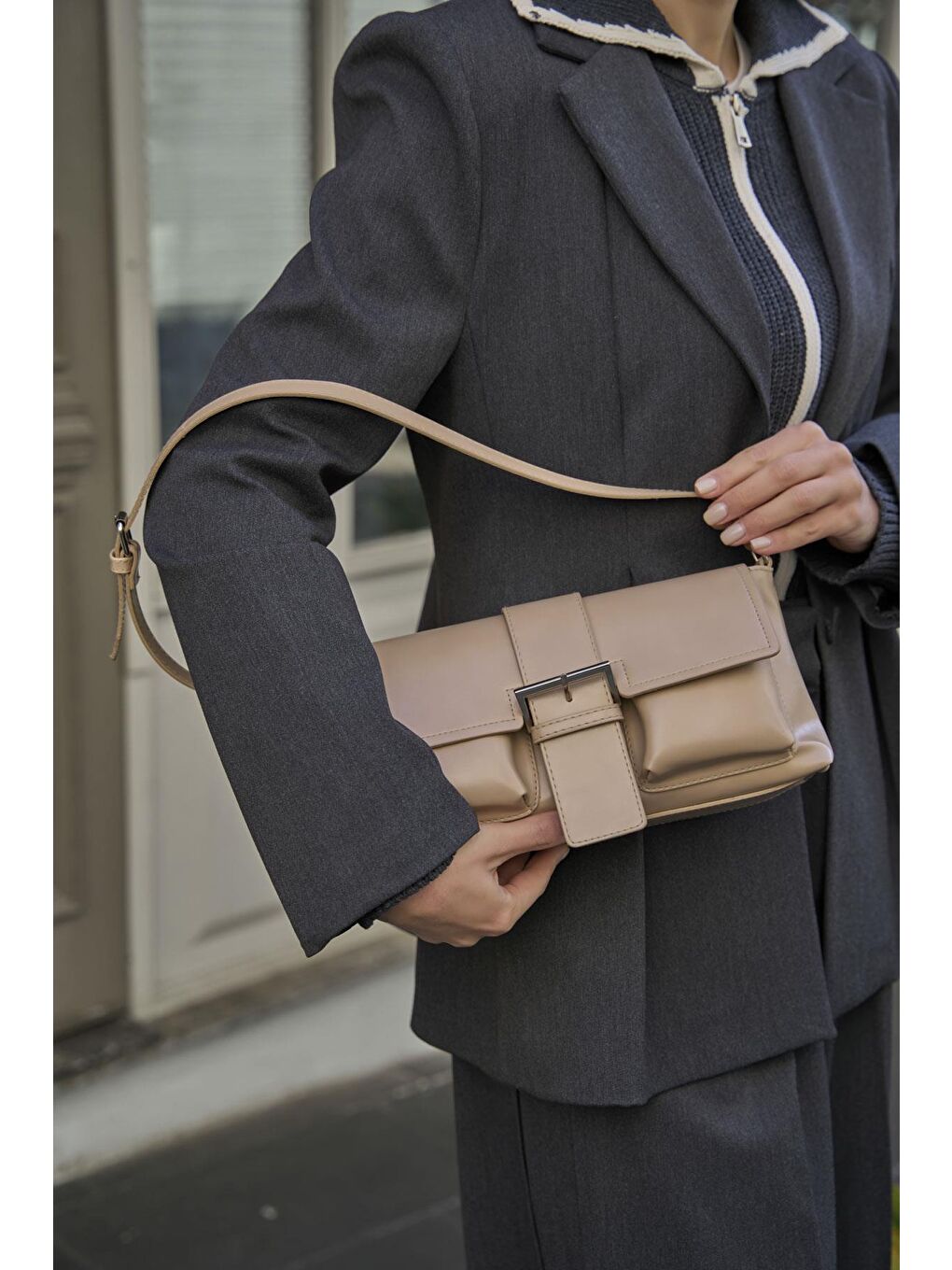 Bej Kaplamalı El Ve  Omuz Çantasi Vizon-4