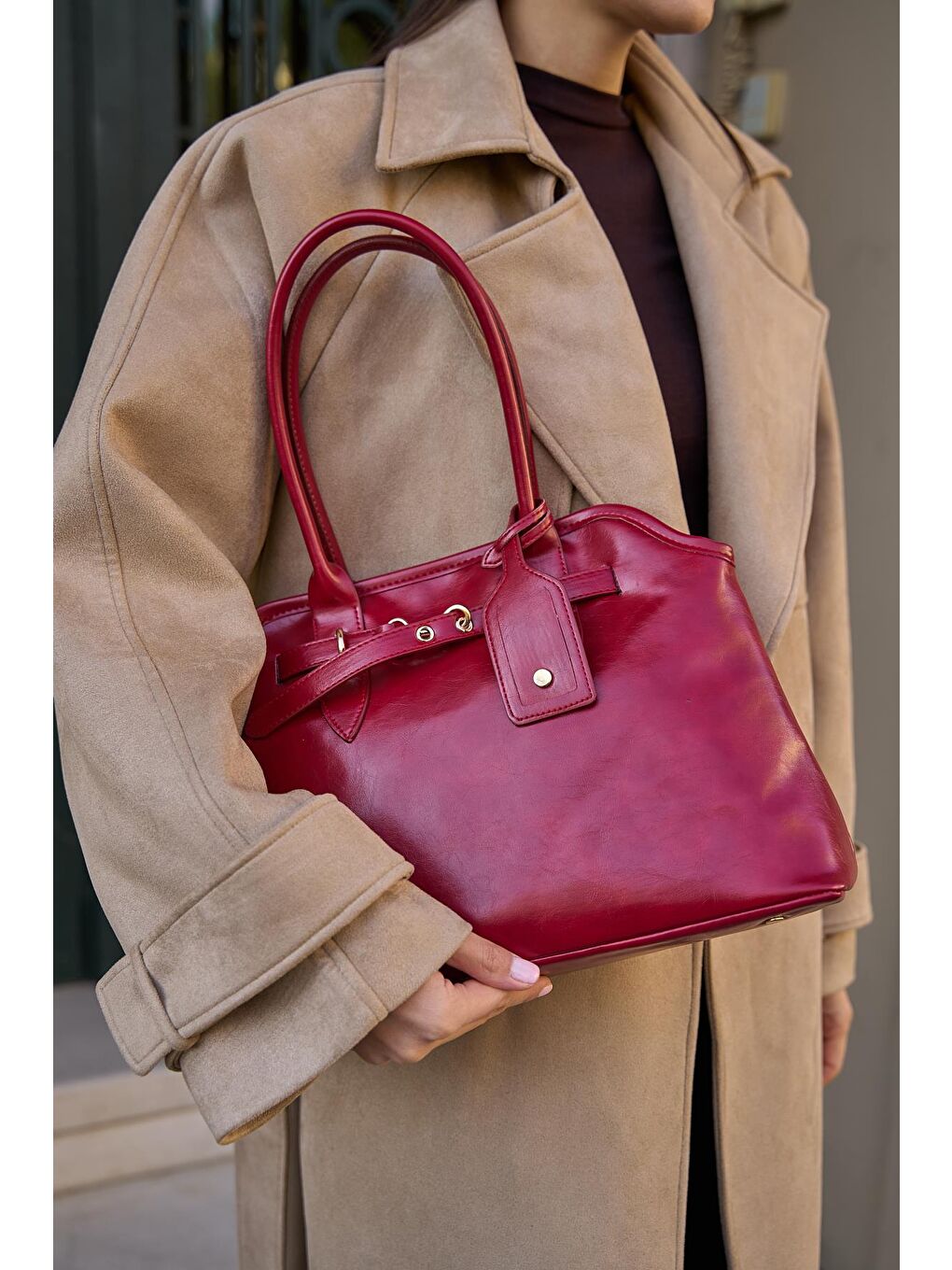 Kemer Detaylı Retro El Çantası Kırmızı-2