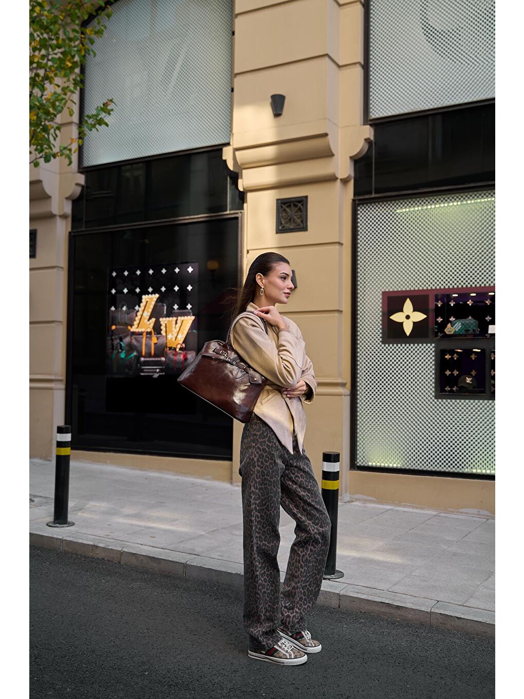 Kemer Detaylı Retro El Çantası Kahverengi-2