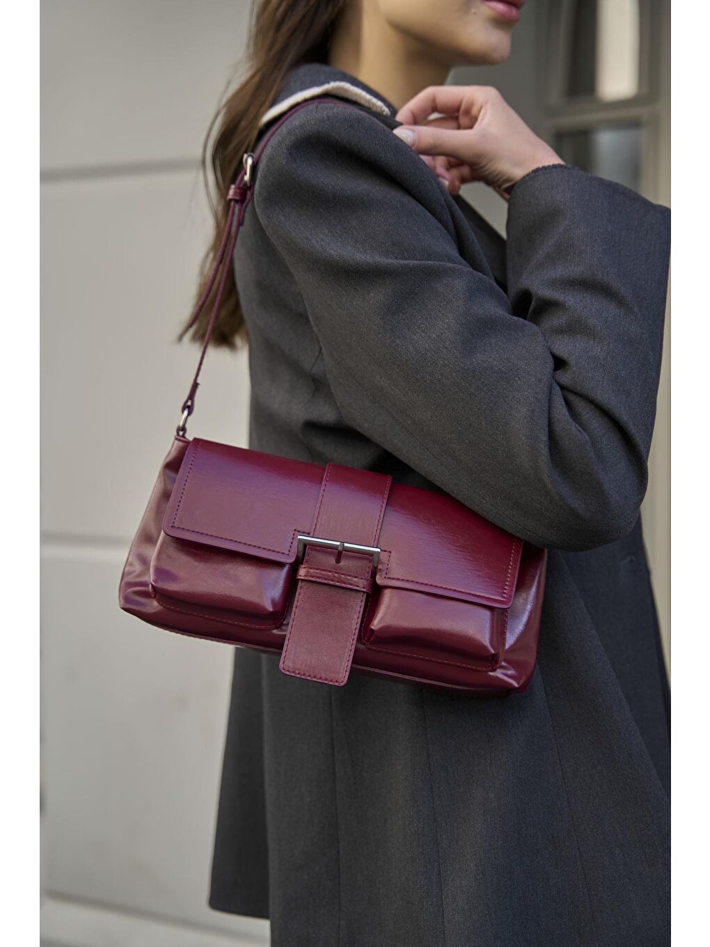 Kaplamalı El Ve  Omuz Çantasi Bordo