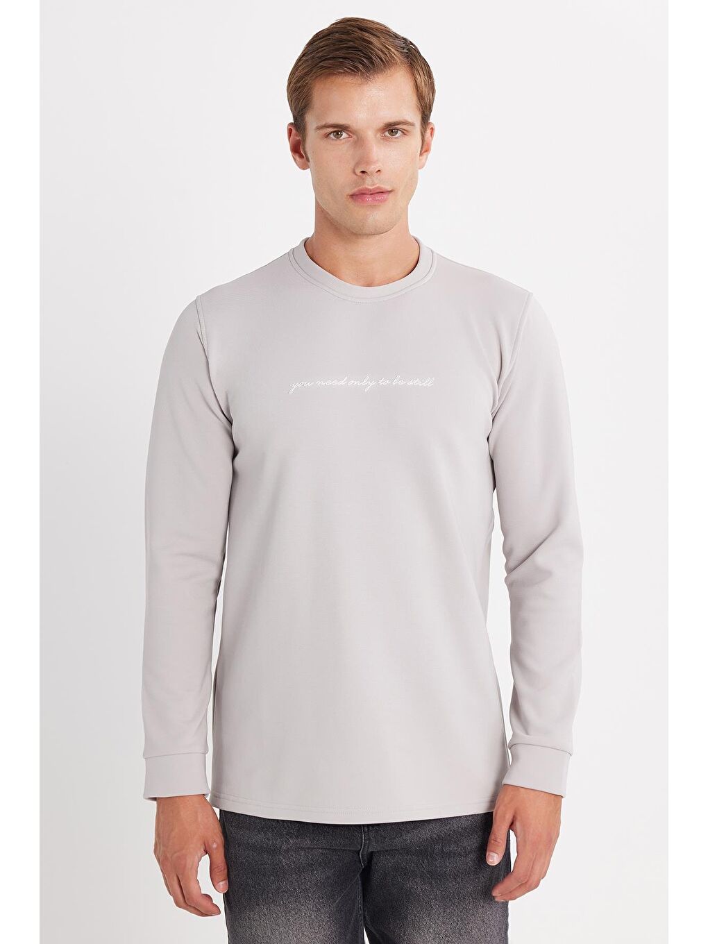 Erkek Standart Fit Pamuklu Bisiklet Yaka Şardonlu Baskılı Açık Gri Sweatshirt-3