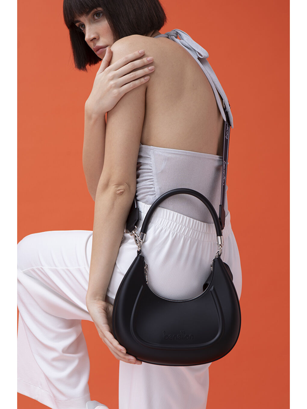 Siyah Kadin Kol Çantasi Si̇yah BNT1451-1