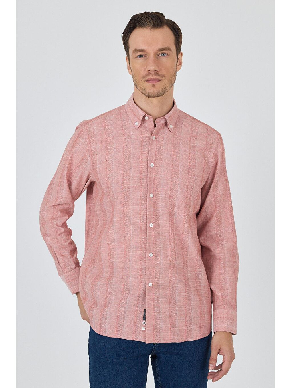 Pembe Uzun Kol Çizgili Desen Armürlü Düğmeli Yaka Cepli Pamuklu Classic Comfort Fit Gömlek 1004250157