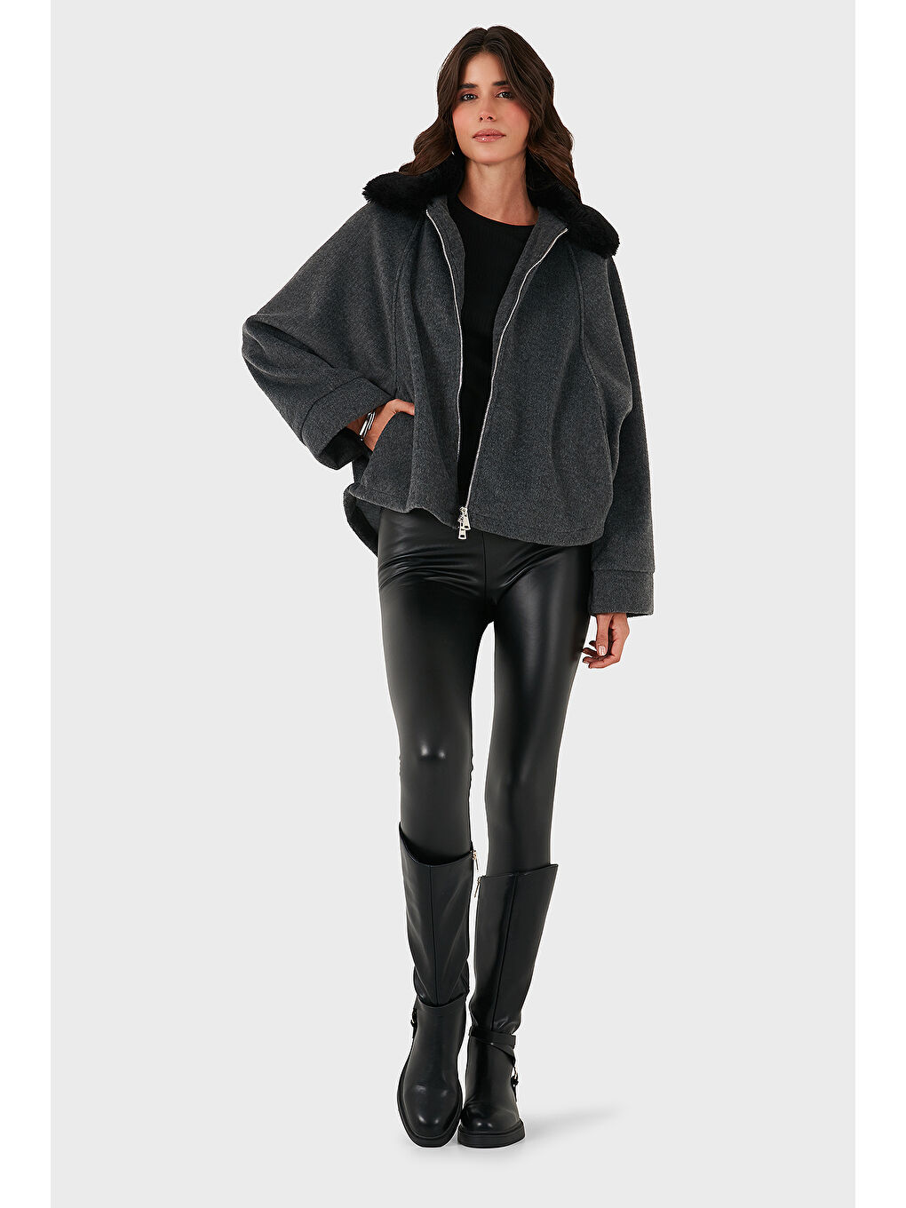 Antrasit Pamuk Karışımlı Oversize Kürklü Yaka Yarasa Kol Kışa Kaşe Mont 6839660-1