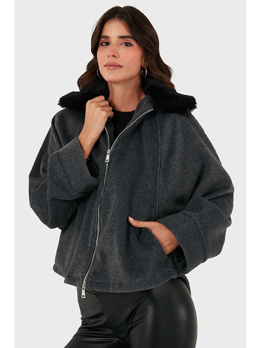 Antrasit Pamuk Karışımlı Oversize Kürklü Yaka Yarasa Kol Kışa Kaşe Mont 6839660-3