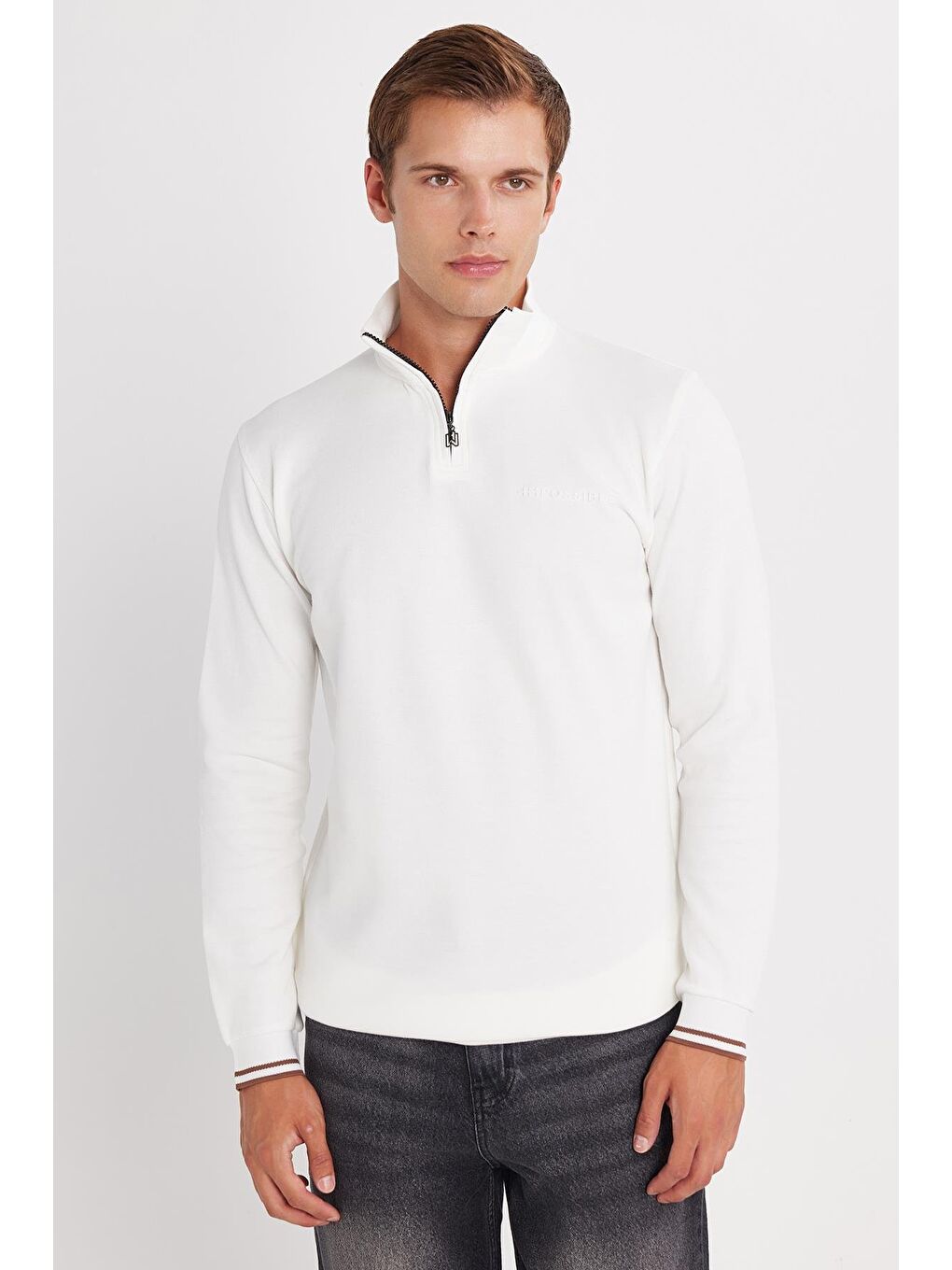 Erkek Slim Fit Dar Kesim Pamuklu Yarım Fermuarlı Dik Yaka Beyaz Sweatshirt