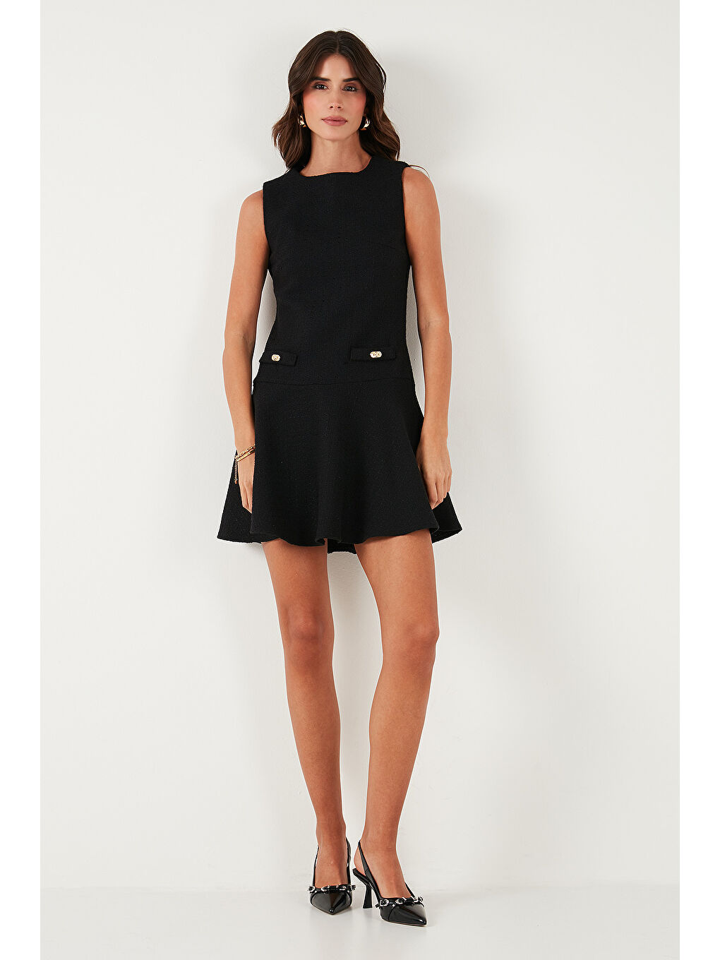 Siyah Pamuklu Regular Fit Bisiklet Yaka Düğme Detaylı A Kesim Mini Abiye Elbise 6525687-1