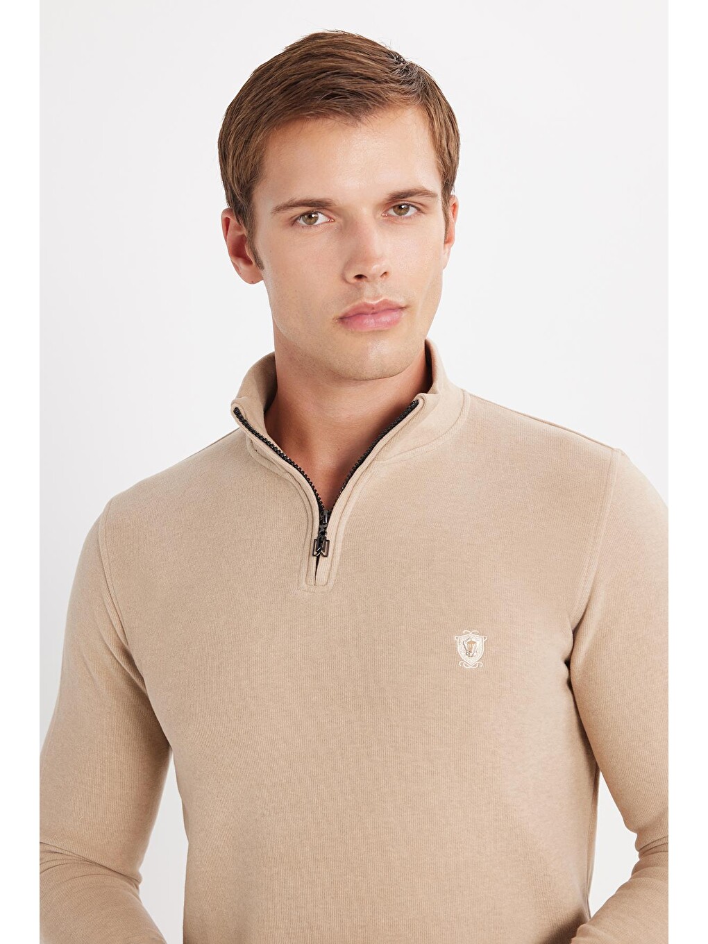 Bej Erkek Slim Fit Dar Kesim Pamuklu Selanik Kumaş Yarım Fermuarlı Taş Dik Yaka Sweatshirt-1