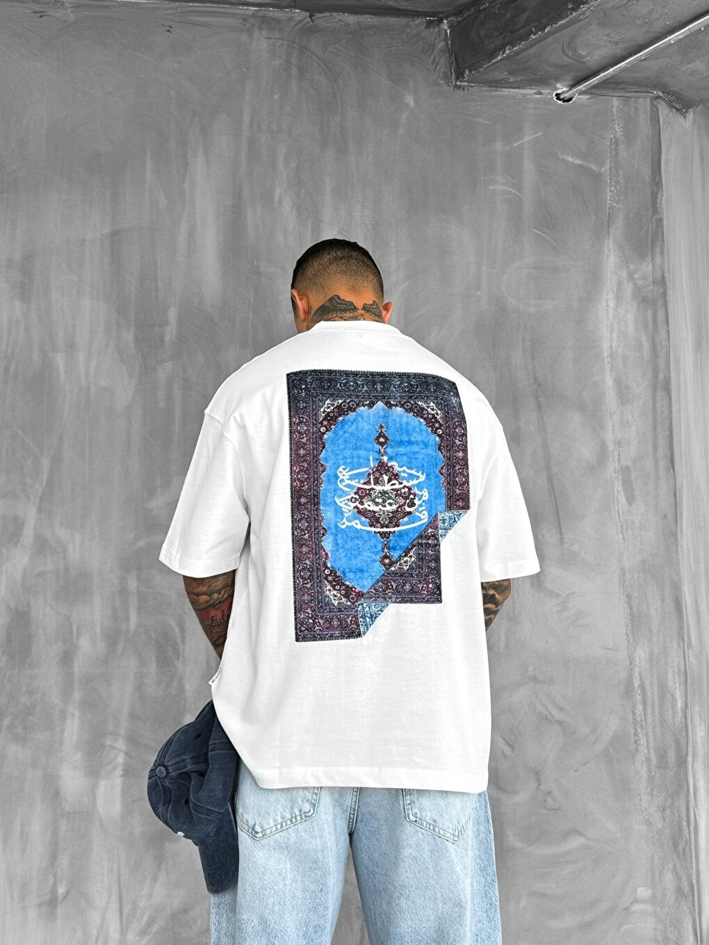 Erkek Sırtı Yamalı Oversize T-Shirt Beyaz-2