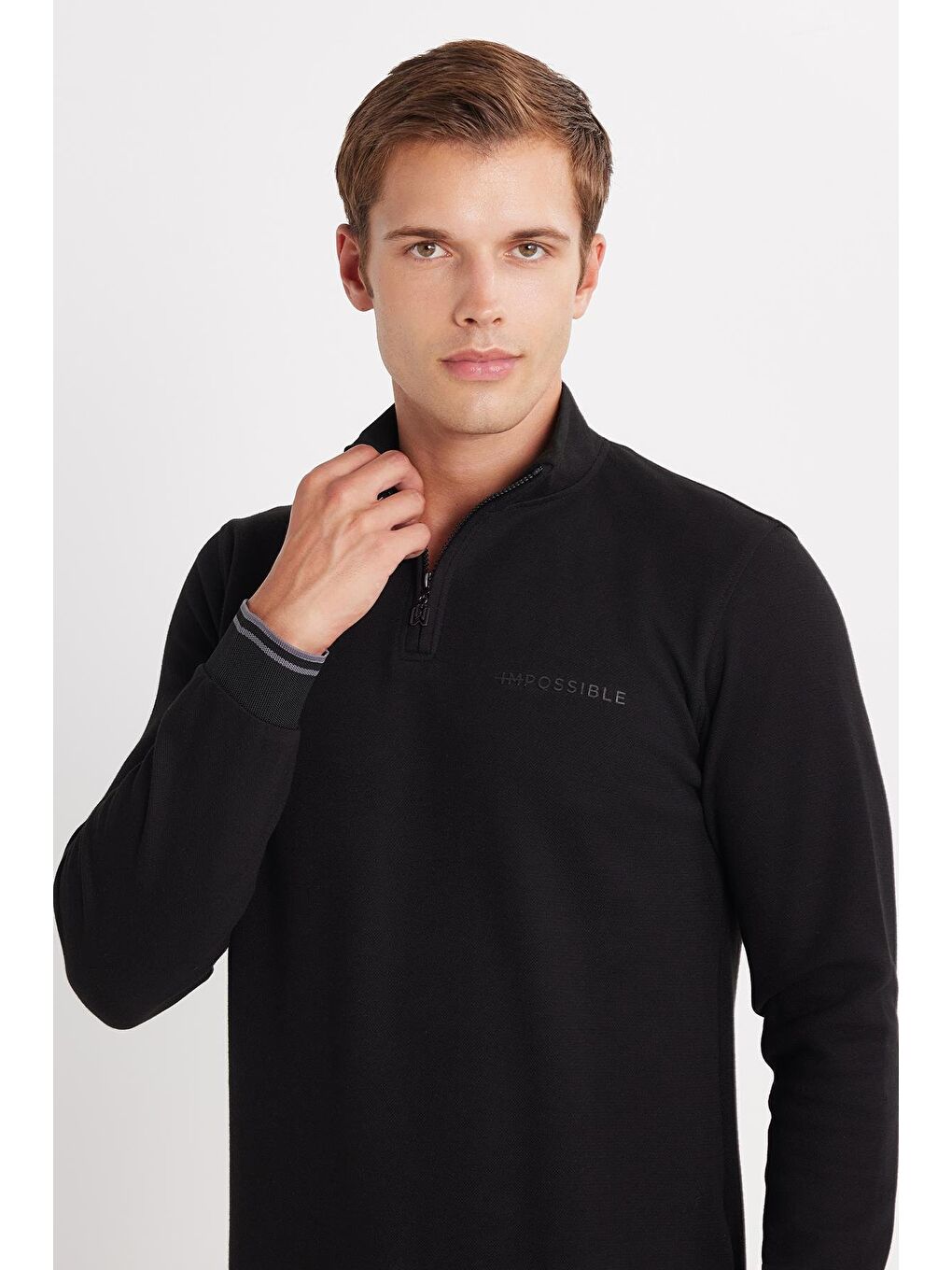 Erkek Slim Fit Dar Kesim Pamuklu Yarım Fermuarlı Dik Yaka Siyah Sweatshirt-1