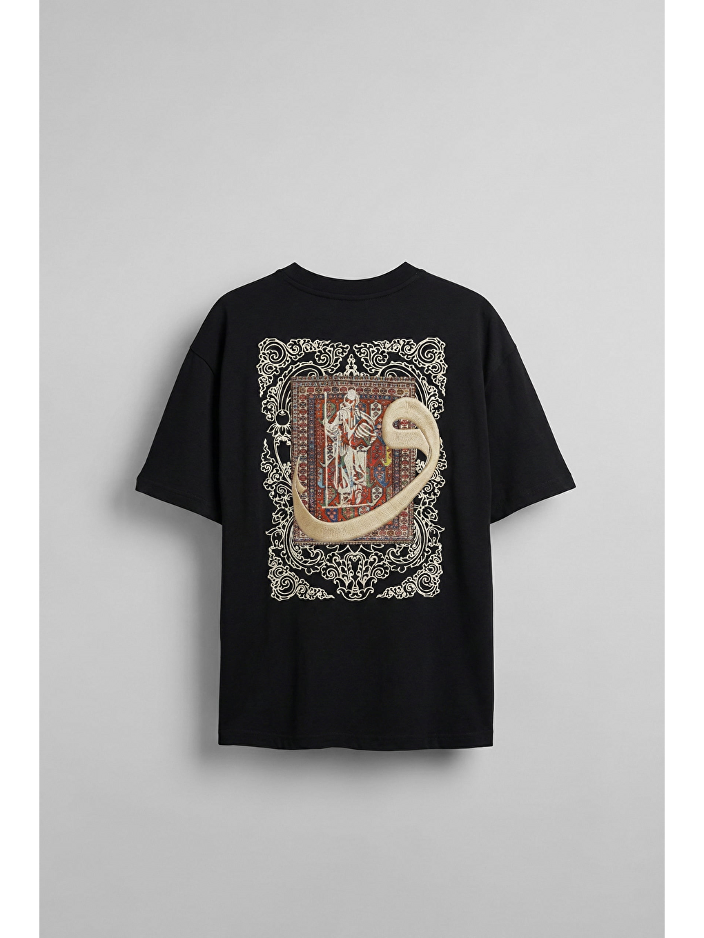 Erkek Oversize Pamuklu Kaligrafi Nakışlı Motif T-Shirt Siyah-1