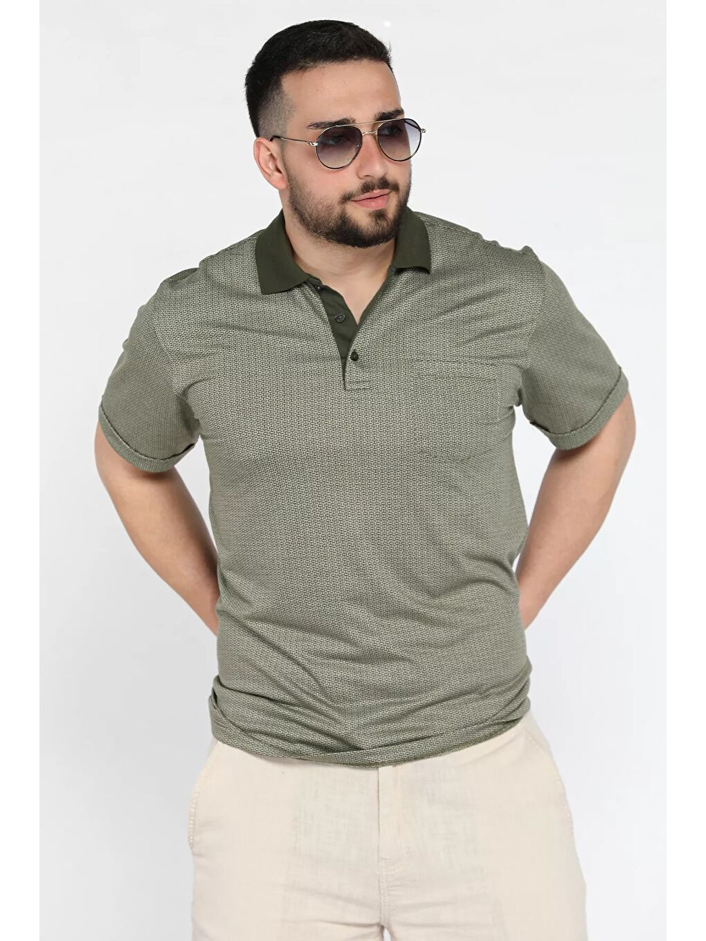Haki Erkek Polo Yaka Tek Cepli Kendinden Desenli Tişört-1