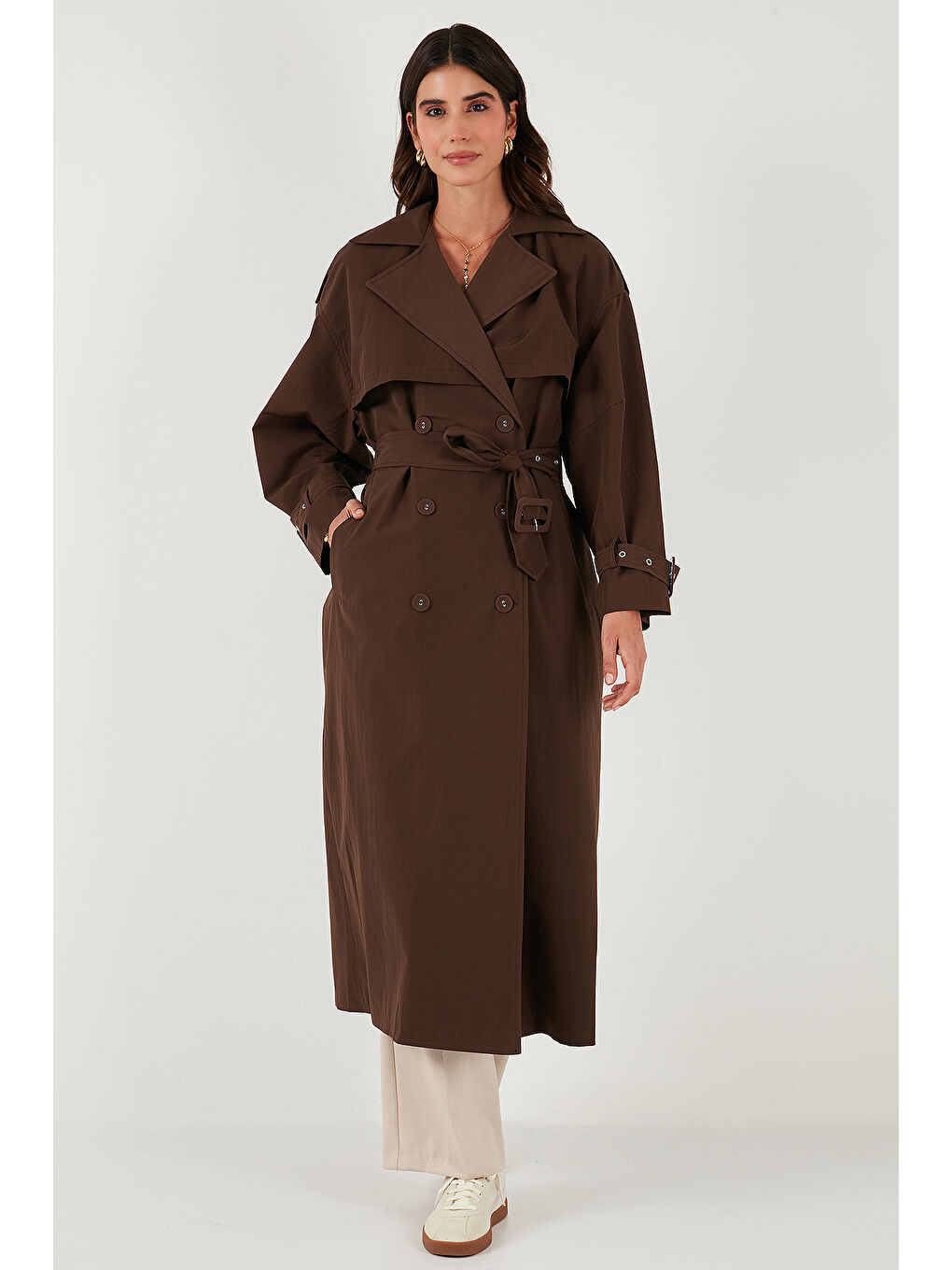 Kahverengi Pamuklu Oversize Kruvaze Yaka Kol Apoletli Rüzgarlıklı Trençkot 6839637-2